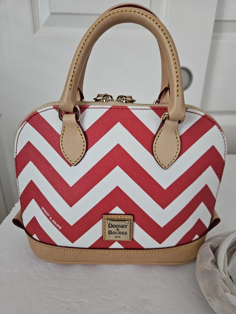 Dooney & Bourke NWT Satchel Crossbody Bag - Picture 1 of 8